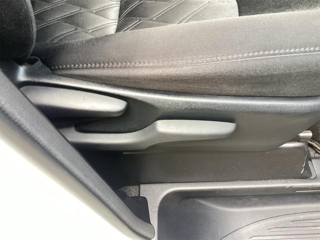 アルファード ２．５Ｓ　Ａパッケージ　バックカメラ　ナビ　ＴＶ　クリアランスソナー　オートクルーズコントロール　レーンアシスト　衝突被害軽減システム　両側電動スライドドア　オートマチックハイビーム　ＬＥＤヘッドランプ（45枚目）