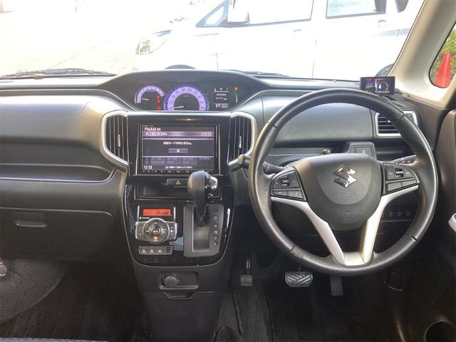 車を運転する際には運転席の存在は欠かせません。なのでしっかりとチェックしたいポイントですね。