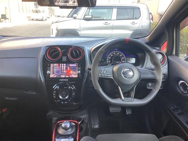 ノート ｅ－パワーニスモ　全周囲カメラ　純正ナビ　ＴＶ　クリアランスソナー　レーンアシスト　衝突被害軽減システム　アルミホイール　オートライト　スマートキー　電動格納ミラー　ＣＶＴ　盗難防止システム（21枚目）