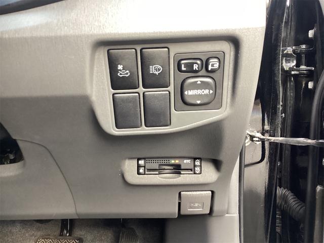 プリウス Ｓ　ＬＥＤエディション　ＥＴＣ　衝突被害軽減システム　ＴＶ　アルミホイール　ＬＥＤヘッドランプ　ヘッドライトウォッシャー　ＣＶＴ　スマートキー　アイドリングストップ　電動格納ミラー　盗難防止システム　ＣＤ（13枚目）