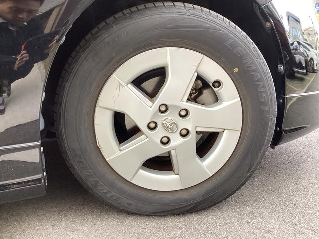 プリウス Ｓ　ＬＥＤエディション　ＥＴＣ　衝突被害軽減システム　ＴＶ　アルミホイール　ＬＥＤヘッドランプ　ヘッドライトウォッシャー　ＣＶＴ　スマートキー　アイドリングストップ　電動格納ミラー　盗難防止システム　ＣＤ（23枚目）