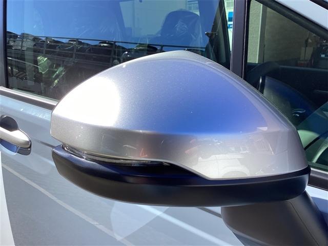 フリード クロスター　登録済未使用車　禁煙車　ＨｏｎｄａＳＥＮＳＩＮＧ　アダプティブクルーズコントロール　電子パーキング　ブラインドスポットモニター　両側自動ドア　ＬＥＤヘッドライト　スマートキー　プッシュスタート（37枚目）