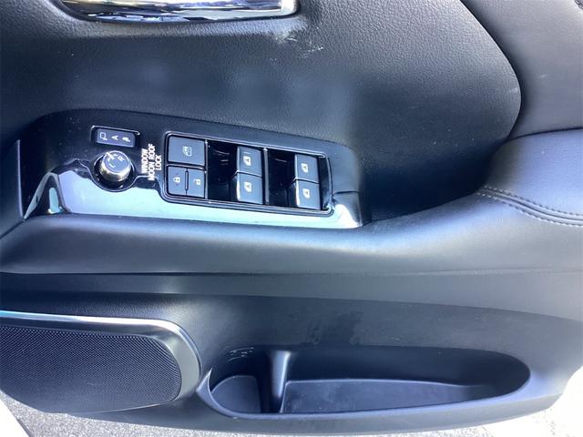 トヨタ アルファード 14枚目