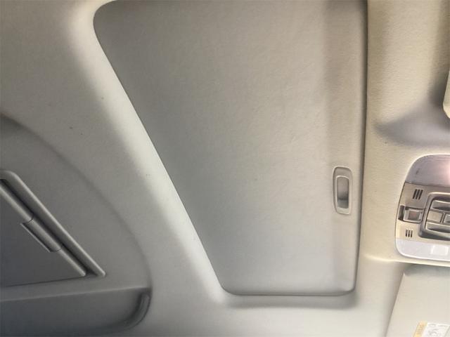 トヨタ アルファード 28枚目