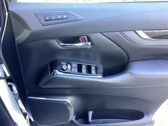 トヨタ アルファード 37枚目