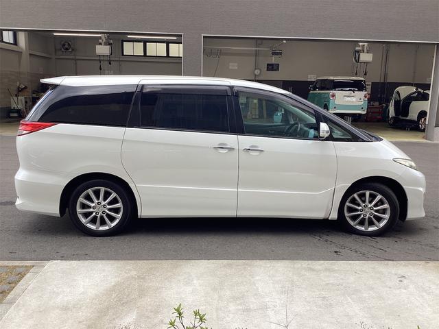 トヨタ エスティマ 11枚目