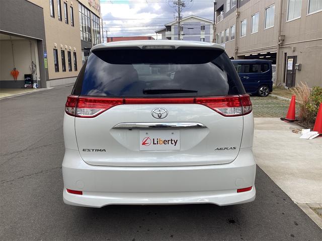 トヨタ エスティマ 14枚目