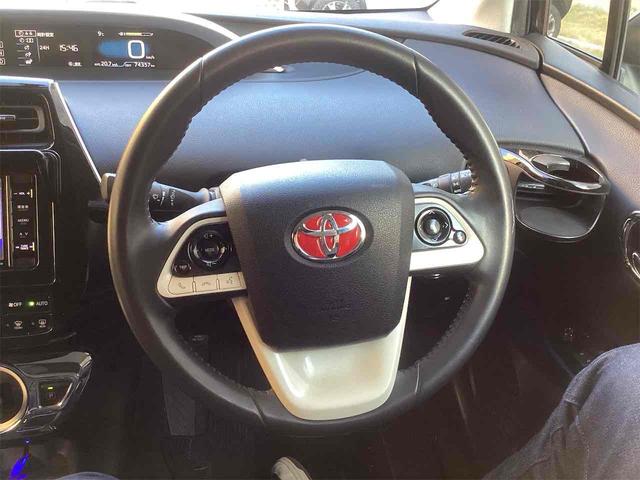 トヨタ プリウス 10枚目