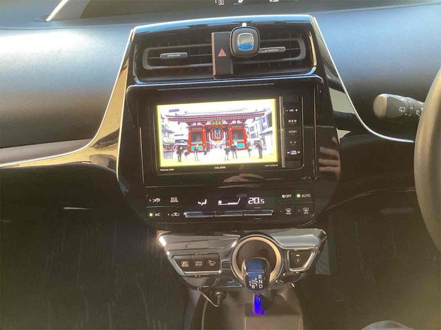 トヨタ プリウス 11枚目