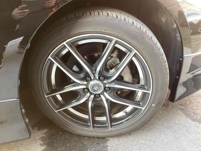 トヨタ プリウス 22枚目