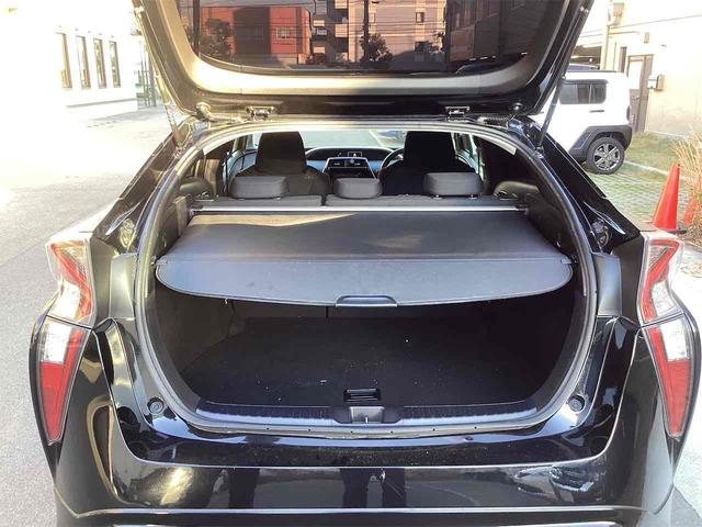 トヨタ プリウス 35枚目