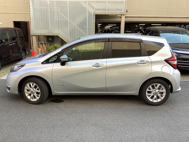 ノート e-パワー メダリスト 衝突軽減B 純正ナビ TV アラウンドビューモニター ETC クルーズコントロール 革巻きステアリング スマートキー プッシュスタート ステアリングスイッチ オートライト 純正アルミホイール(21枚目)