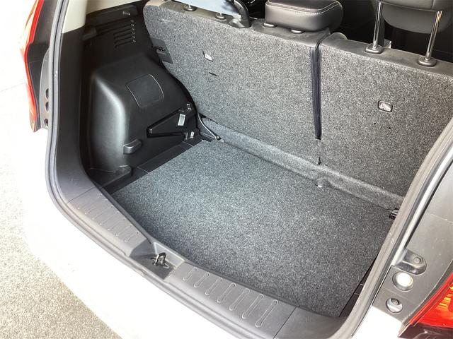 ノート e-パワー メダリスト 衝突軽減B 純正ナビ TV アラウンドビューモニター ETC クルーズコントロール 革巻きステアリング スマートキー プッシュスタート ステアリングスイッチ オートライト 純正アルミホイール(34枚目)