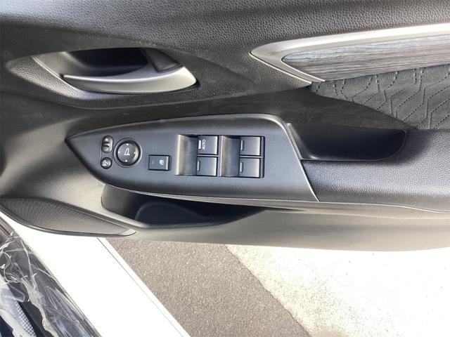 シャトル ハイブリッドZ 安心パッケージ 純正ナビ TV Bカメラ ETC LEDヘッドライト クルーズコントロール パドルシフト 革巻きステアリング スマートキー プッシュスタート 純正アルミホイール 電動格納ミラー(14枚目)