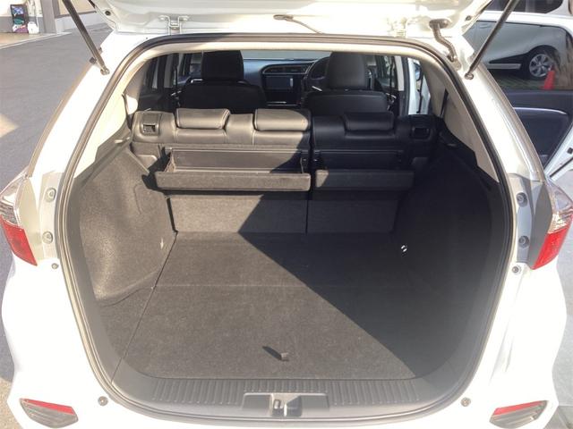 シャトル ハイブリッドZ 安心パッケージ 純正ナビ TV Bカメラ ETC LEDヘッドライト クルーズコントロール パドルシフト 革巻きステアリング スマートキー プッシュスタート 純正アルミホイール 電動格納ミラー(29枚目)