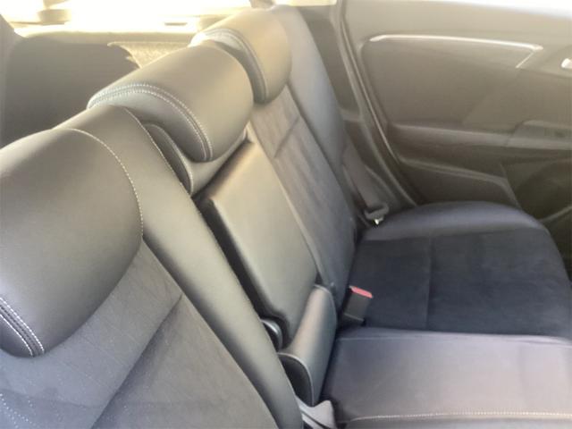 シャトル ハイブリッドZ 安心パッケージ 純正ナビ TV Bカメラ ETC LEDヘッドライト クルーズコントロール パドルシフト 革巻きステアリング スマートキー プッシュスタート 純正アルミホイール 電動格納ミラー(39枚目)