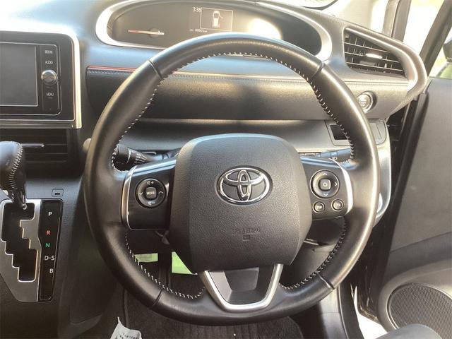 シエンタ G 純正ナビ TV Bカメラ ETC 両側自動ドア スマートキー プッシュスタート アイドリングストップ 革巻きステアリング 社外アルミホイール ステアリングスイッチ 電動格納ミラー(6枚目)