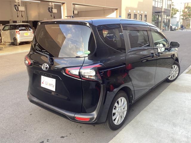 シエンタ G 純正ナビ TV Bカメラ ETC 両側自動ドア スマートキー プッシュスタート アイドリングストップ 革巻きステアリング 社外アルミホイール ステアリングスイッチ 電動格納ミラー(18枚目)