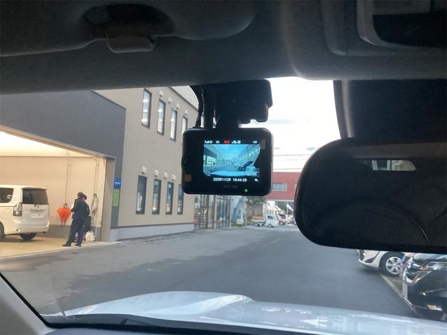 WR-V Z+ HondaSENSING 純正ディスプレイ Bluetooth対応 Bカメラ ETC アダプティブクルーズコントロール LEDヘッドライト フォグライト スマートキー プッシュスタート 革巻きハンドル(7枚目)