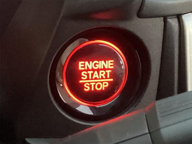 WR-V Z+ HondaSENSING 純正ディスプレイ Bluetooth対応 Bカメラ ETC アダプティブクルーズコントロール LEDヘッドライト フォグライト スマートキー プッシュスタート 革巻きハンドル(13枚目)