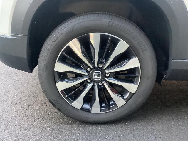 WR-V Z+ HondaSENSING 純正ディスプレイ Bluetooth対応 Bカメラ ETC アダプティブクルーズコントロール LEDヘッドライト フォグライト スマートキー プッシュスタート 革巻きハンドル(23枚目)