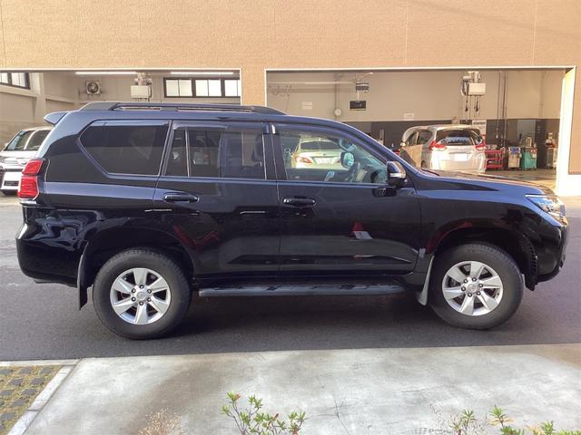 ランドクルーザープラド TX 4WD 全周囲カメラ 純正9インチディスプレイ クリアランスソナー オートクルーズコントロール レーンアシスト 衝突被害軽減システム サンルーフ ナビ オートマチックハイビーム LEDヘッドランプ(17枚目)