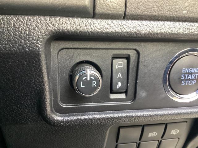 ランドクルーザープラド TX 4WD 全周囲カメラ 純正9インチディスプレイ クリアランスソナー オートクルーズコントロール レーンアシスト 衝突被害軽減システム サンルーフ ナビ オートマチックハイビーム LEDヘッドランプ(28枚目)