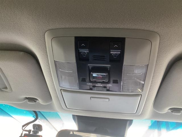 ランドクルーザープラド TX 4WD 全周囲カメラ 純正9インチディスプレイ クリアランスソナー オートクルーズコントロール レーンアシスト 衝突被害軽減システム サンルーフ ナビ オートマチックハイビーム LEDヘッドランプ(29枚目)