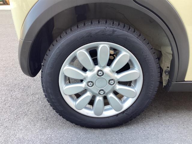 アルトラパン X 衝突軽減B 純正ナビ TV 全方位カメラ LEDヘッドライト スマートキー プッシュスタート アイドリングストップ 革巻きステアリング 前席シートヒーター ステアリングスイッチ 純正アルミホイール(23枚目)