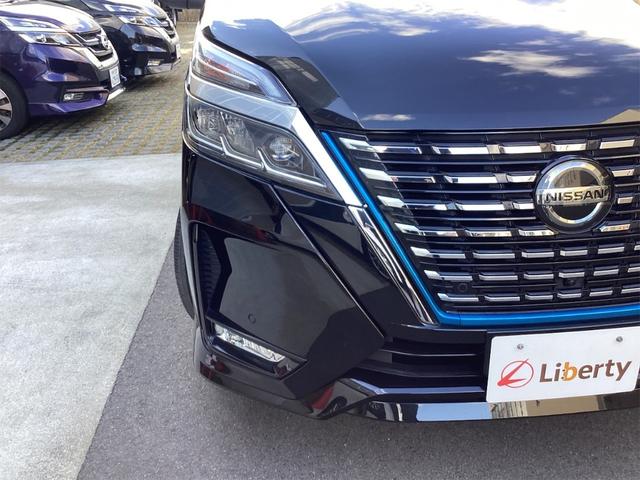 セレナ e-パワー ハイウェイスターV 衝突軽減B 防水シート プロパイロット 純正9インチナビ TV アラウンドビューモニター フリップダウンモニター クルーズコントロール 両側自動ドア LEDヘッドライト フォグライト スマートキー(26枚目)