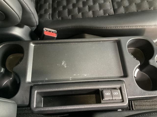 トヨタ ヴォクシー 38枚目