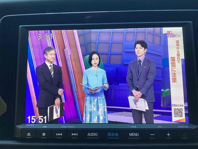 フィット ｅ：ＨＥＶベーシック　ＥＴＣ　バックカメラ　ナビ　ＴＶ　クリアランスソナー　オートクルーズコントロール　レーンアシスト　衝突被害軽減システム　オートライト　ＬＥＤヘッドランプ　スマートキー　ＣＶＴ（8枚目）