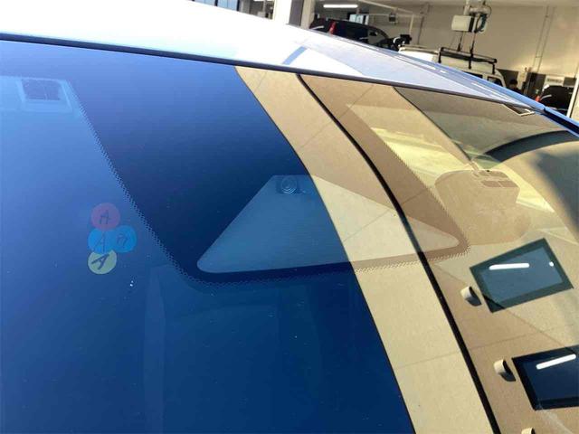 フィット ｅ：ＨＥＶベーシック　ＥＴＣ　バックカメラ　ナビ　ＴＶ　クリアランスソナー　オートクルーズコントロール　レーンアシスト　衝突被害軽減システム　オートライト　ＬＥＤヘッドランプ　スマートキー　ＣＶＴ（27枚目）