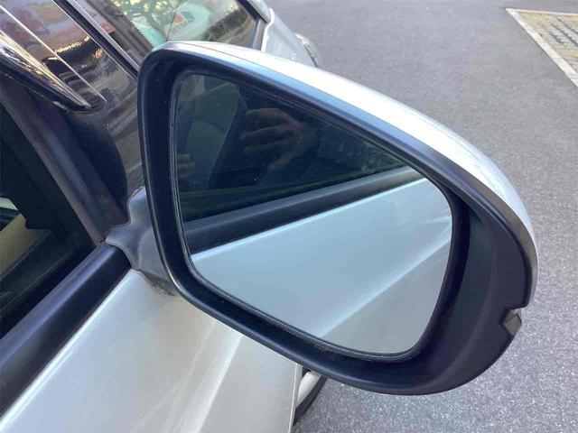 フィット ｅ：ＨＥＶベーシック　ＥＴＣ　バックカメラ　ナビ　ＴＶ　クリアランスソナー　オートクルーズコントロール　レーンアシスト　衝突被害軽減システム　オートライト　ＬＥＤヘッドランプ　スマートキー　ＣＶＴ（30枚目）