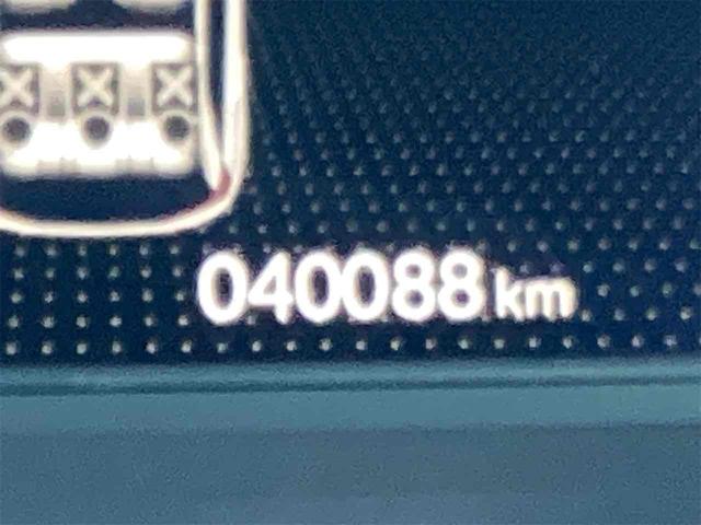 フィット ｅ：ＨＥＶベーシック　ＥＴＣ　バックカメラ　ナビ　ＴＶ　クリアランスソナー　オートクルーズコントロール　レーンアシスト　衝突被害軽減システム　オートライト　ＬＥＤヘッドランプ　スマートキー　ＣＶＴ（39枚目）