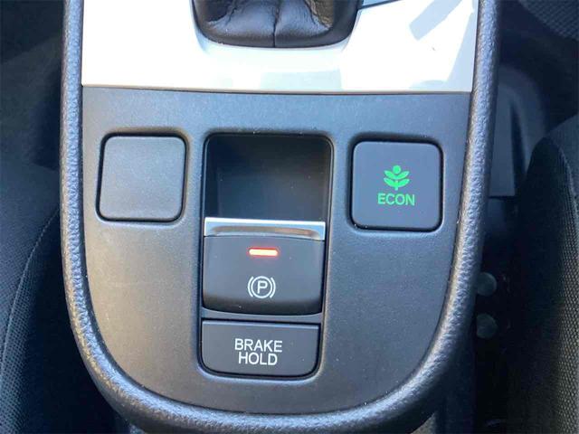 フィット ｅ：ＨＥＶベーシック　ＥＴＣ　バックカメラ　ナビ　ＴＶ　クリアランスソナー　オートクルーズコントロール　レーンアシスト　衝突被害軽減システム　オートライト　ＬＥＤヘッドランプ　スマートキー　ＣＶＴ（40枚目）