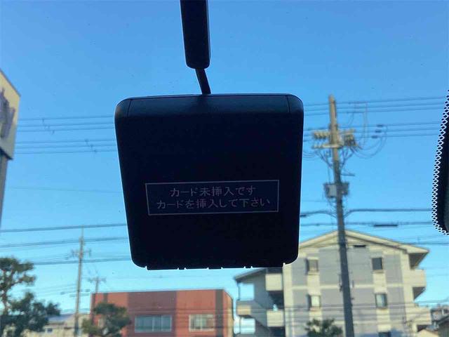 フィット ｅ：ＨＥＶベーシック　ＥＴＣ　バックカメラ　ナビ　ＴＶ　クリアランスソナー　オートクルーズコントロール　レーンアシスト　衝突被害軽減システム　オートライト　ＬＥＤヘッドランプ　スマートキー　ＣＶＴ（48枚目）