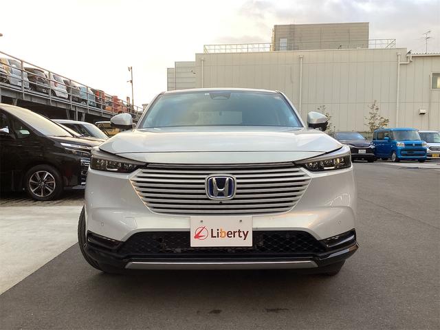 ヴェゼル ｅ：ＨＥＶ　Ｚ　ＨｏｎｄａＣＯＮＮＥＣＴディスプレイ　マルチビューカメラ　オートクルーズコントロール　衝突被害軽減システム　ＬＥＤヘッドランプ　電動リアゲート　純正アルミホイール　ブラインドスポットモニター（9枚目）