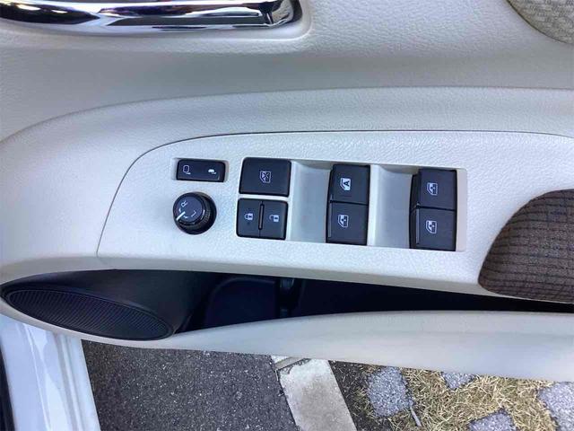 シエンタ Ｇ　純正ナビ　Ｂｌｕｅｔｏｏｔｈ　バックカメラ　フリップダウンモニター　レーンアシスト　衝突被害軽減システム　両側電動スライドドア　オートマチックハイビーム　スマートキー　シートヒーター　電動格納式ミラー（40枚目）