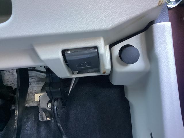 ムーヴ Ｌ　オーディオ　アイドリングストップ　電動格納ミラー　ベンチシート　ＣＶＴ　ＡＢＳ　ＥＳＣ　ＣＤ　ミュージックプレイヤー接続可　エアコン　パワーステアリング　パワーウィンドウ　マニュアルレベリング機能（31枚目）