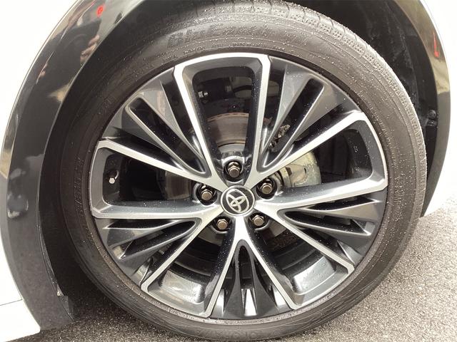 プリウス Ｚ　クリアランスソナー　レーンアシスト　オートクルーズコントロール　パークアシスト　衝突被害軽減システム　全周囲カメラ　ナビ　ＴＶ　アルミホイール　オートマチックハイビーム　オートライト（17枚目）