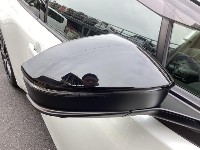 プリウス Ｚ　クリアランスソナー　レーンアシスト　オートクルーズコントロール　パークアシスト　衝突被害軽減システム　全周囲カメラ　ナビ　ＴＶ　アルミホイール　オートマチックハイビーム　オートライト（22枚目）