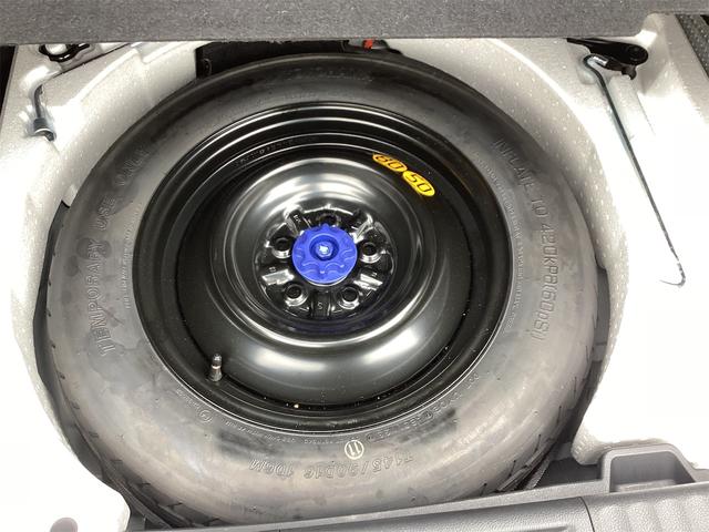 プリウス Ｚ　クリアランスソナー　レーンアシスト　オートクルーズコントロール　パークアシスト　衝突被害軽減システム　全周囲カメラ　ナビ　ＴＶ　アルミホイール　オートマチックハイビーム　オートライト（31枚目）