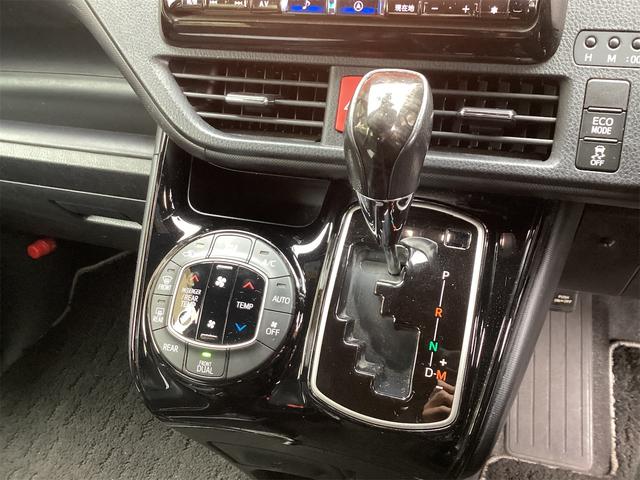 ノア Ｓｉ　ダブルバイビーＩＩＩ　ＥＴＣ　バックカメラ　ナビ　ＴＶ　クリアランスソナー　オートクルーズコントロール　レーンアシスト　衝突被害軽減システム　両側電動スライドドア　オートマチックハイビーム　オートライト（11枚目）