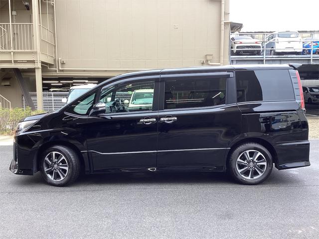 ノア Ｓｉ　ダブルバイビーＩＩＩ　ＥＴＣ　バックカメラ　ナビ　ＴＶ　クリアランスソナー　オートクルーズコントロール　レーンアシスト　衝突被害軽減システム　両側電動スライドドア　オートマチックハイビーム　オートライト（14枚目）