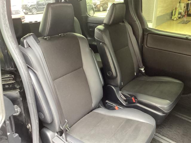 ノア Ｓｉ　ダブルバイビーＩＩＩ　ＥＴＣ　バックカメラ　ナビ　ＴＶ　クリアランスソナー　オートクルーズコントロール　レーンアシスト　衝突被害軽減システム　両側電動スライドドア　オートマチックハイビーム　オートライト（37枚目）