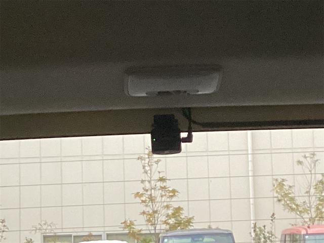 ワゴンＲスマイル ハイブリッドＳ　全周囲カメラ　両側電動スライドドア　ナビ　ＴＶ　クリアランスソナー　レーンアシスト　衝突被害軽減システム　オートライト　スマートキー　アイドリングストップ　シートヒーター（43枚目）