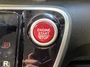 エンジン始動も楽チンです。イチイチ鍵を出す手間も無くなりますよ。