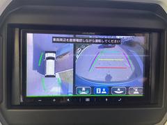 【全周囲カメラ】真上から車を見たようにモニターで確認ができる。是非実際の車で体感してみてください。 4