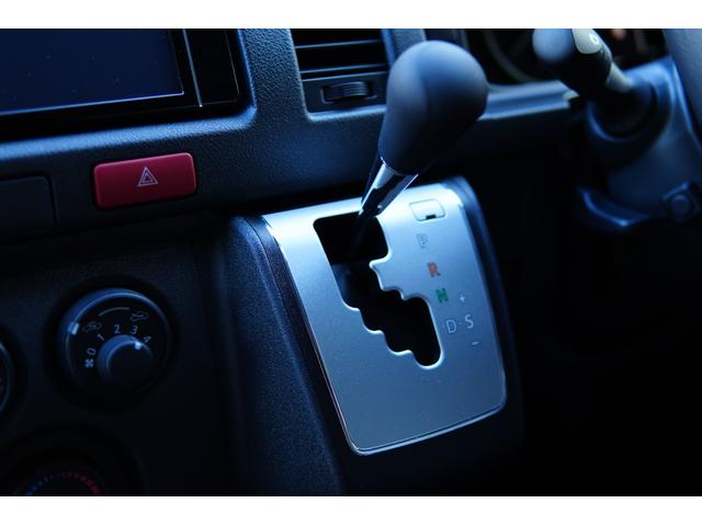 TOYOTA HIACE VAN DX GL PACKAGE | 2023 | SILVER | 36 km TOYOTA HIACE VAN DX GL PACKAGE | 2023 | SILVER | 36 km